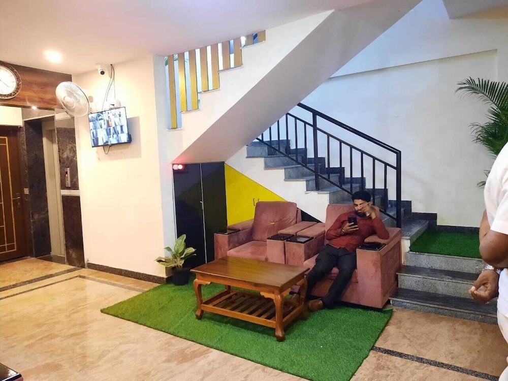 Hotel Crescent Shine — Bengaluru — photo 2