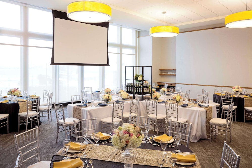 Hilton Philadelphia at Penn's Landing - photo 63