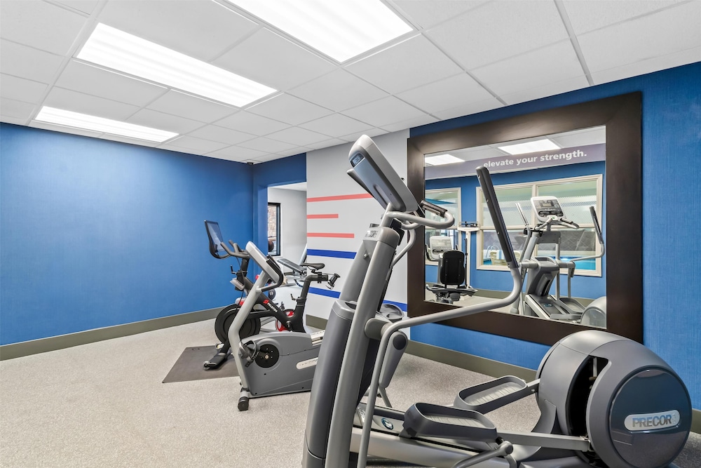 Hampton Inn Laramie - photo 43