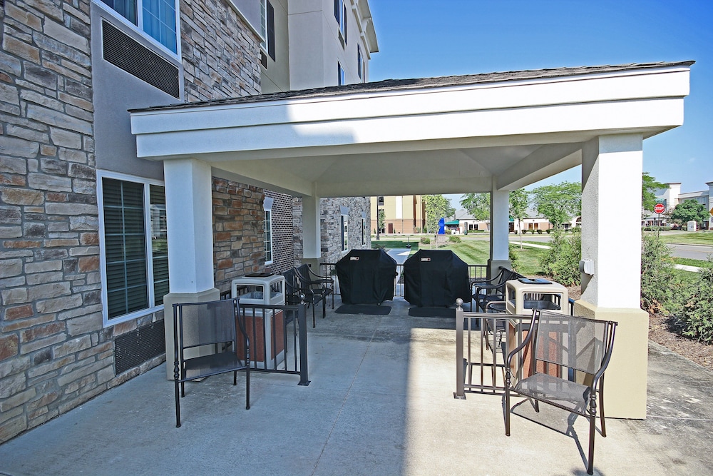 Candlewood Suites Columbus Grove City by IHG - photo 22