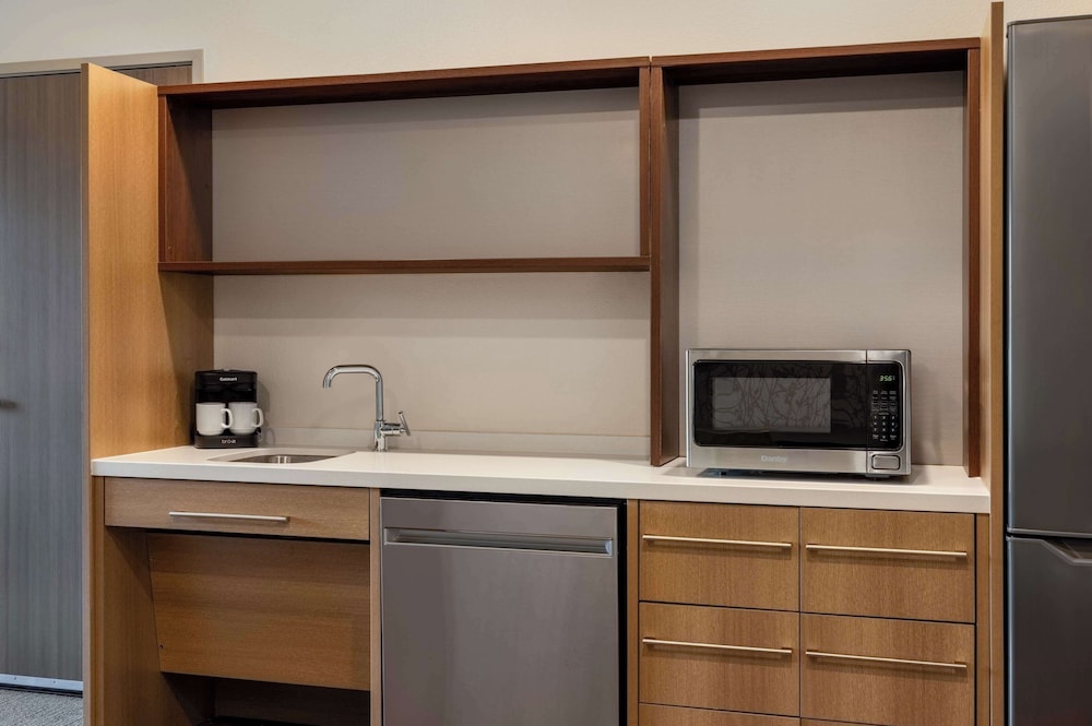 Home2 Suites by Hilton Ankeny - photo 20