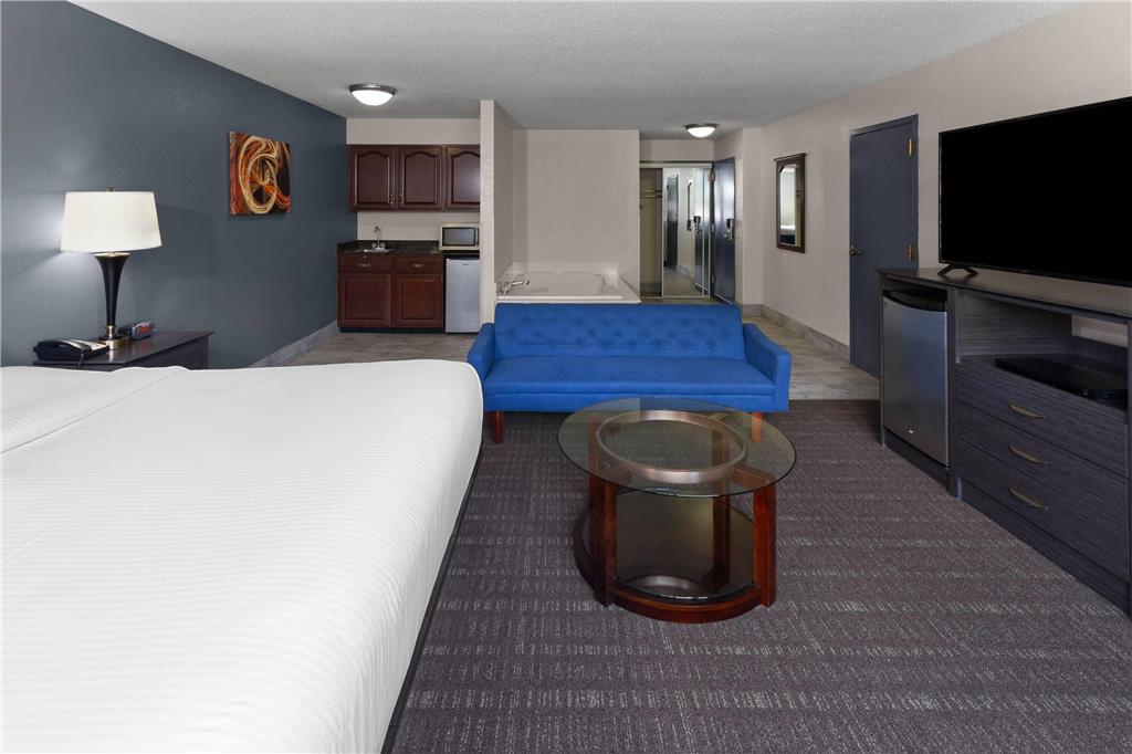 Baymont by Wyndham Chester IL - photo 30