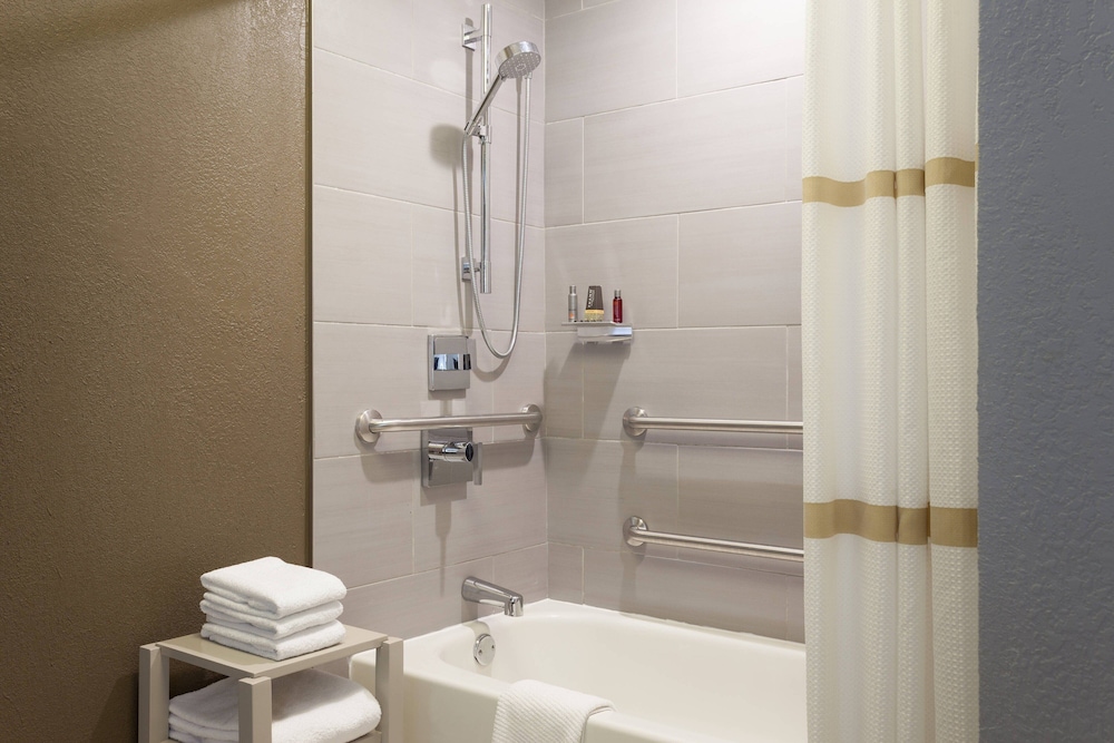 Marriott Savannah Riverfront - photo 18