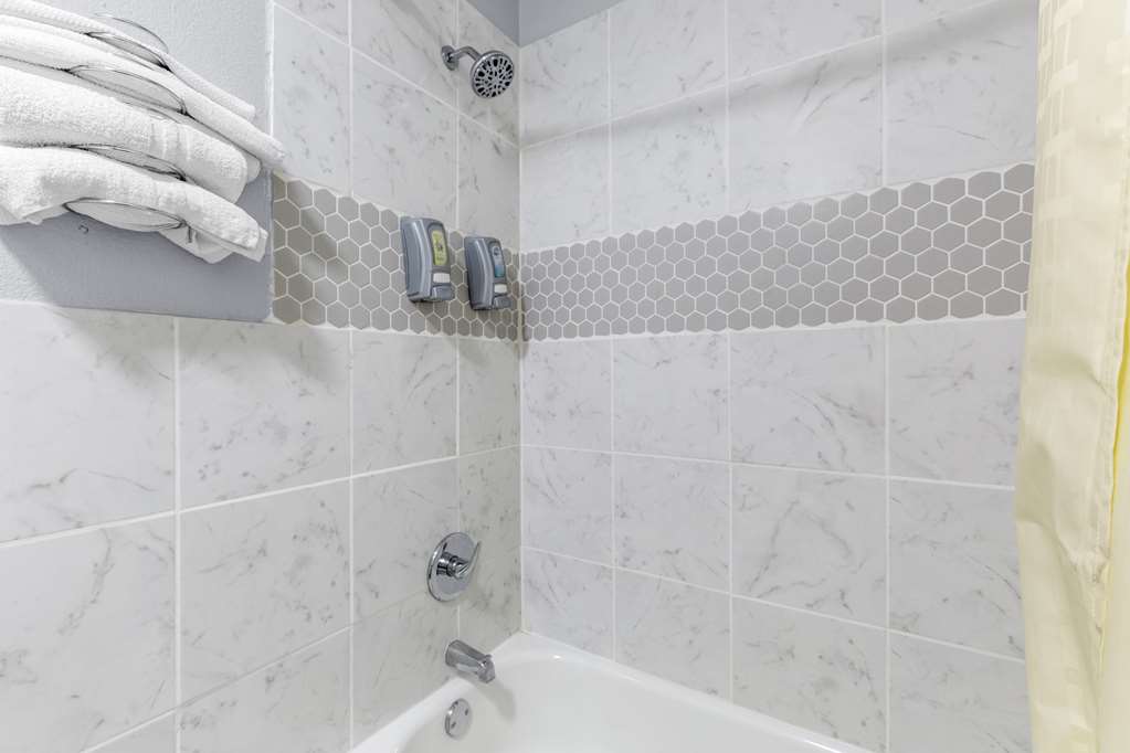 Americas Best Value Inn Belleville - photo 20