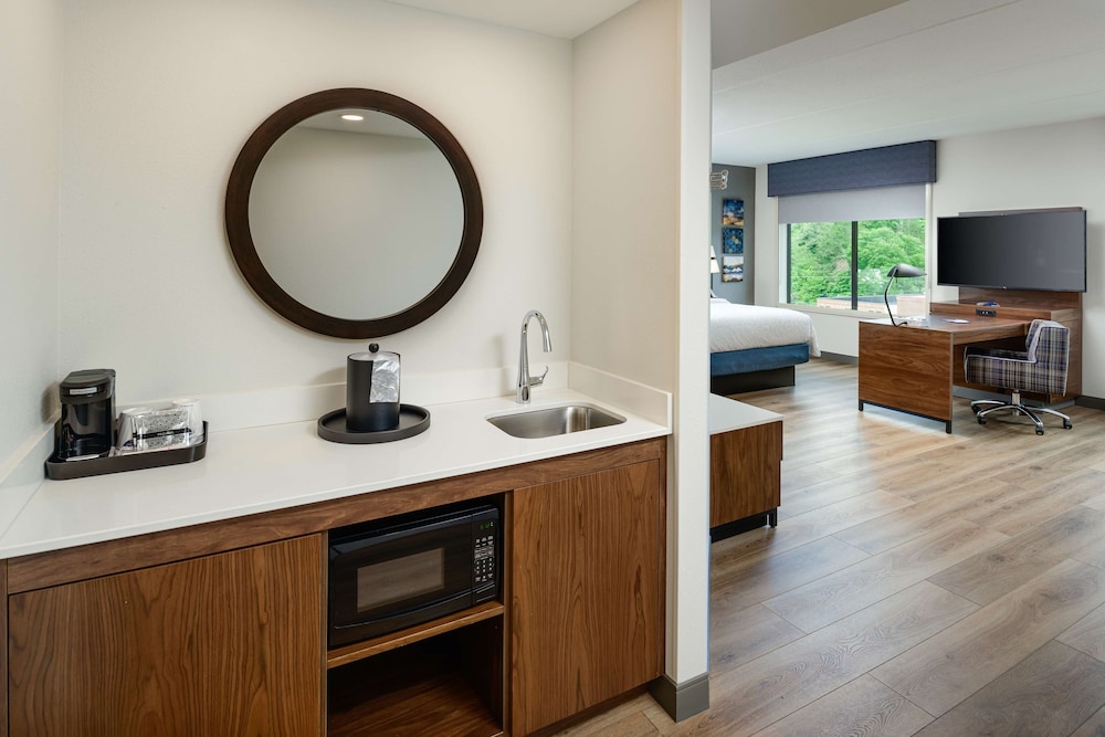 Hampton Inn Blue Ridge - photo 23
