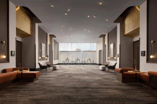 Renaissance Milwaukee West Hotel - photo 38
