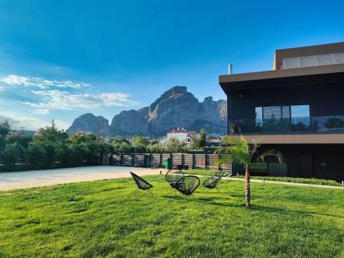 Meteora Smart Suites — 4-Star Luxury Hotel in Kalampaka, Greece