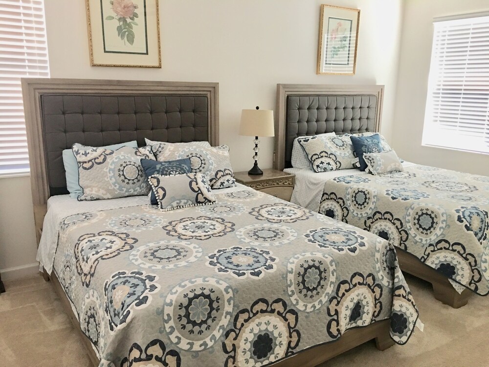 Disney 12 Bedrooms Villa — 4-Star Luxury Hotel in Kissimmee, United States