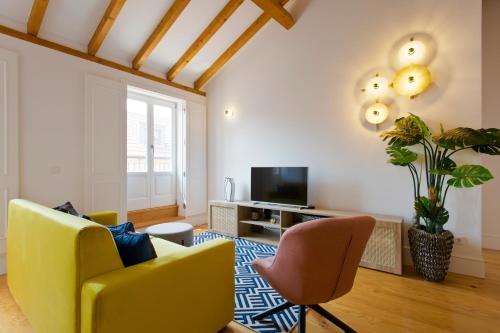 Boutique Rentals The Alma Apt W Balcony — 4-Star Luxury Hotel in Porto, Portugal