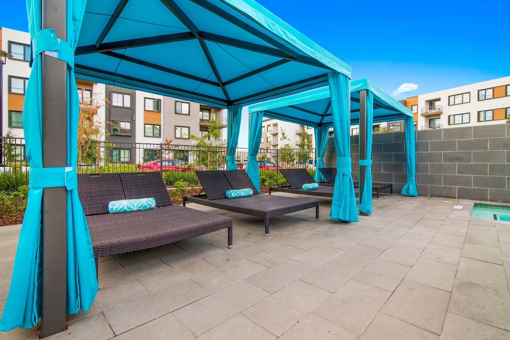 Global Luxury Suites in Menlo Park - photo 31