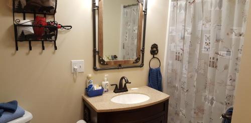 Bear Cove Inn - photo 23