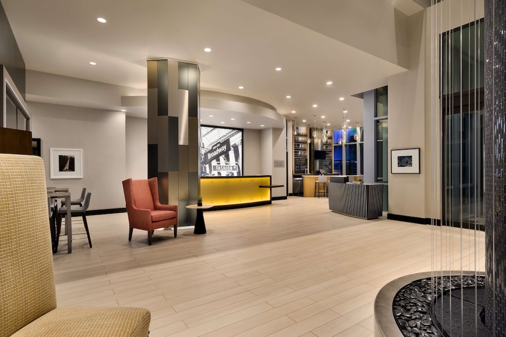 Embassy Suites by Hilton New York Manhattan Times Square - photo 9