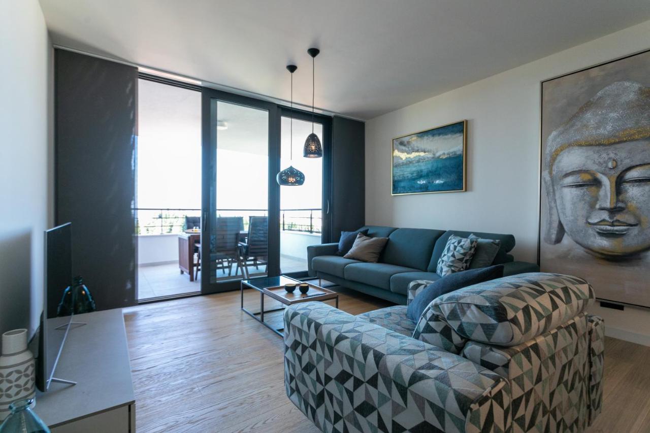 Eni Luxury Residence