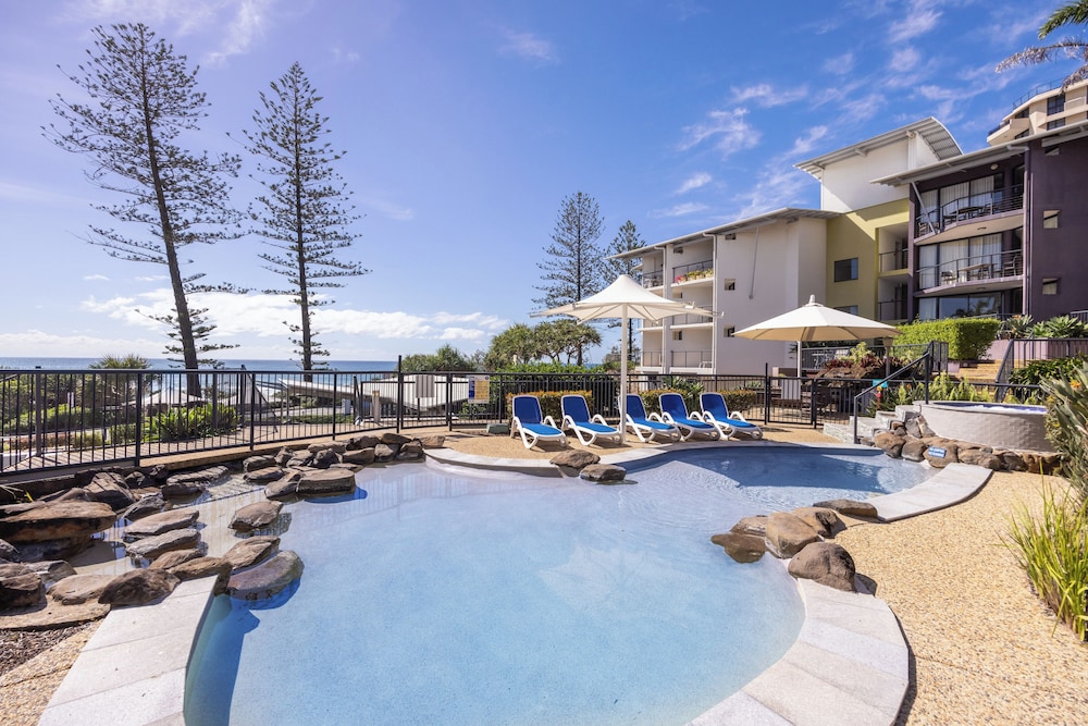 The Beach Retreat Coolum - carbon neutral hotel in Coolum Beach