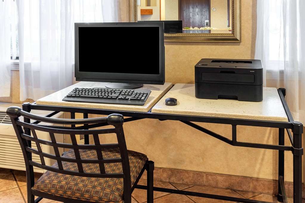 La Quinta Inn & Suites by Wyndham Las Cruces Organ Mountain - photo 30