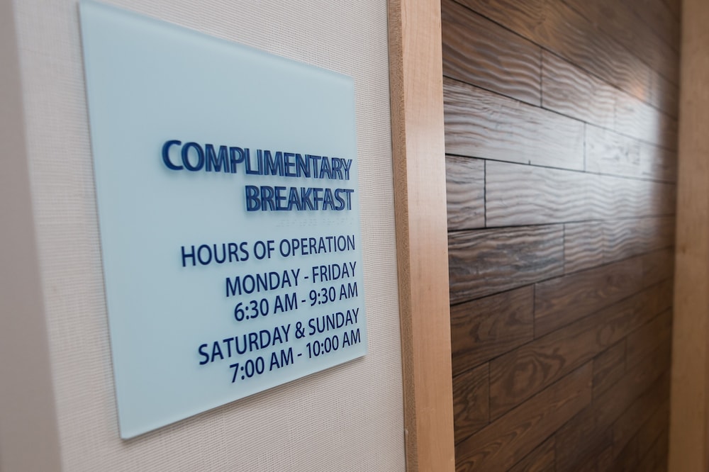 Holiday Inn Express & Suites Marietta by IHG - photo 44