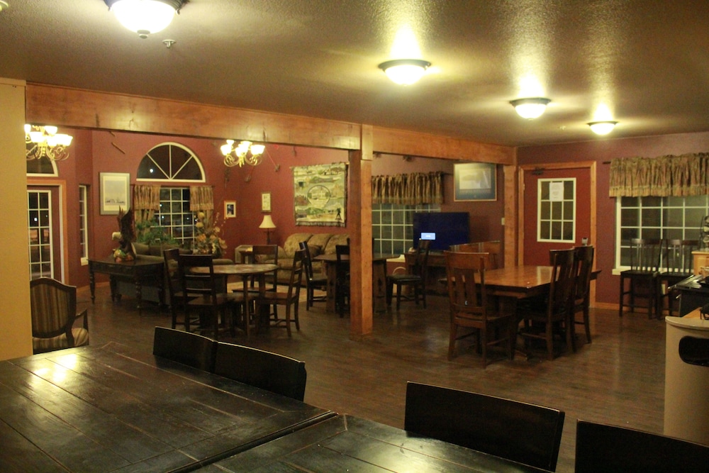 FairBridge Inn & Suites Kellogg - photo 5