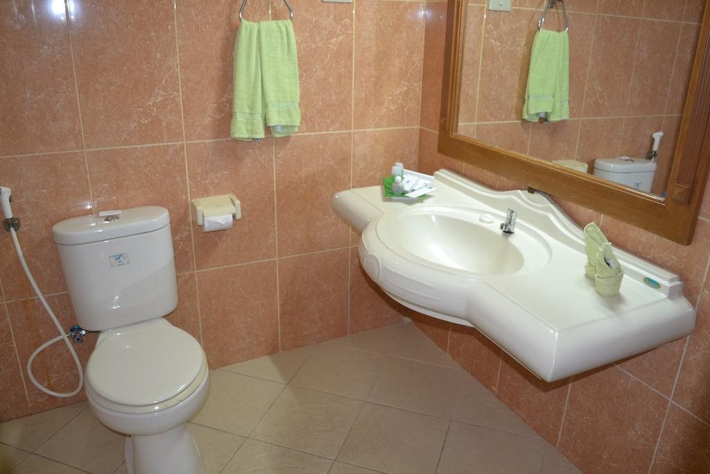 Edotel Syariah Nilam Sari Mitra RedDoorz in Pekanbaru, Indonesia