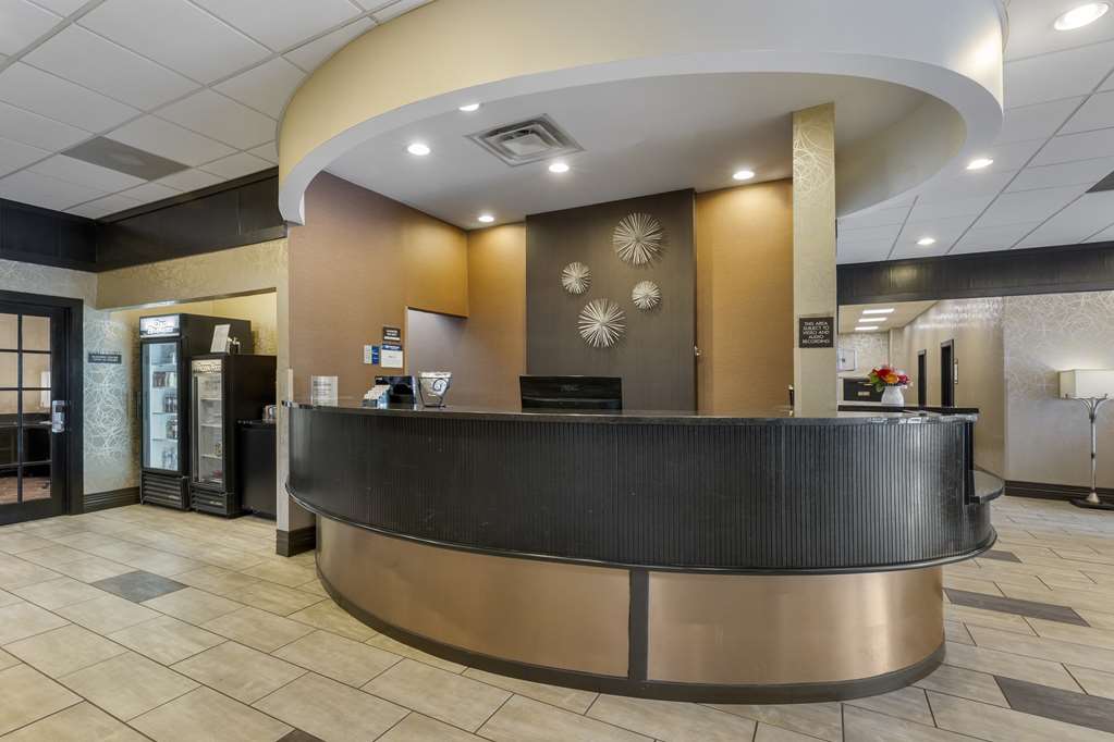 Best Western Plus The Charles Hotel - photo 12