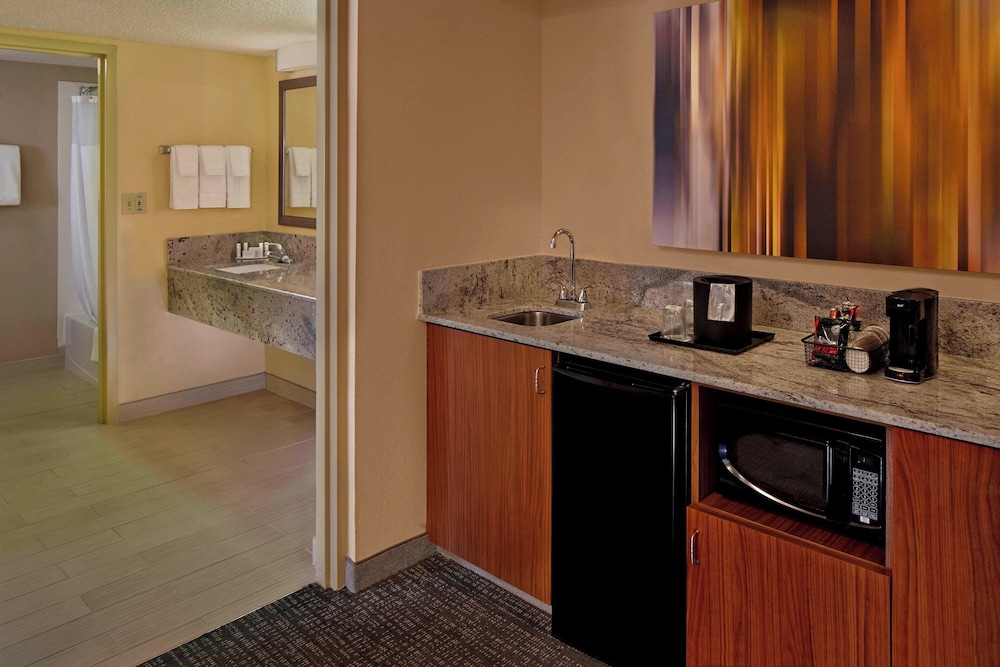 Courtyard by Marriott Orlando East UCF Area - photo 61