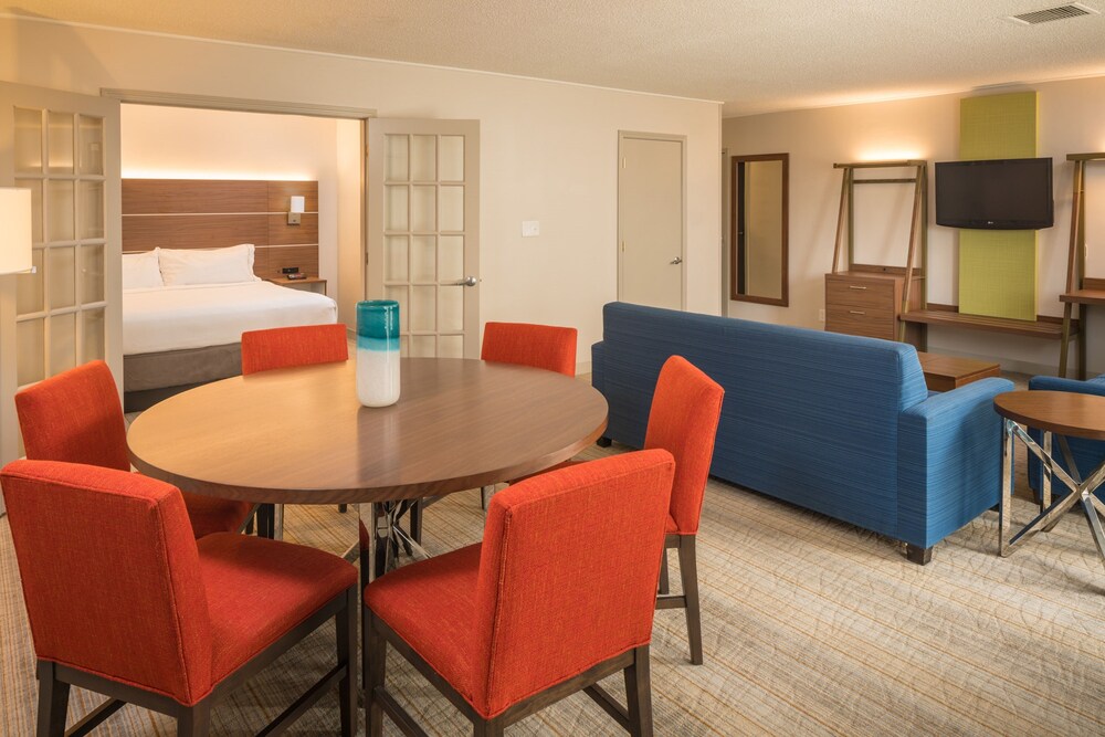 Holiday Inn Express Springfield by IHG - photo 22
