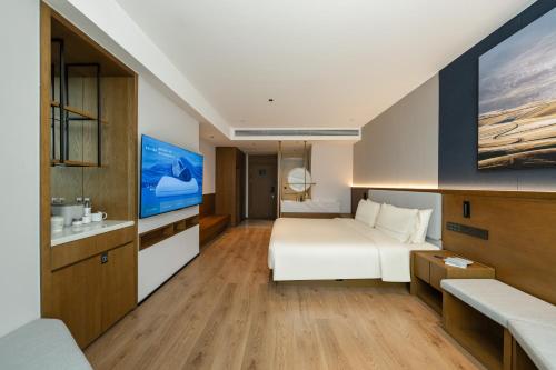 Atour X Hotel Xiamen Railway Station South Plaza in Xiamen, People's Republic of China