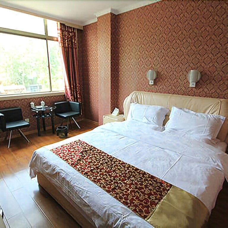 Xinglong Hotel - carbon neutral hotel in Jining