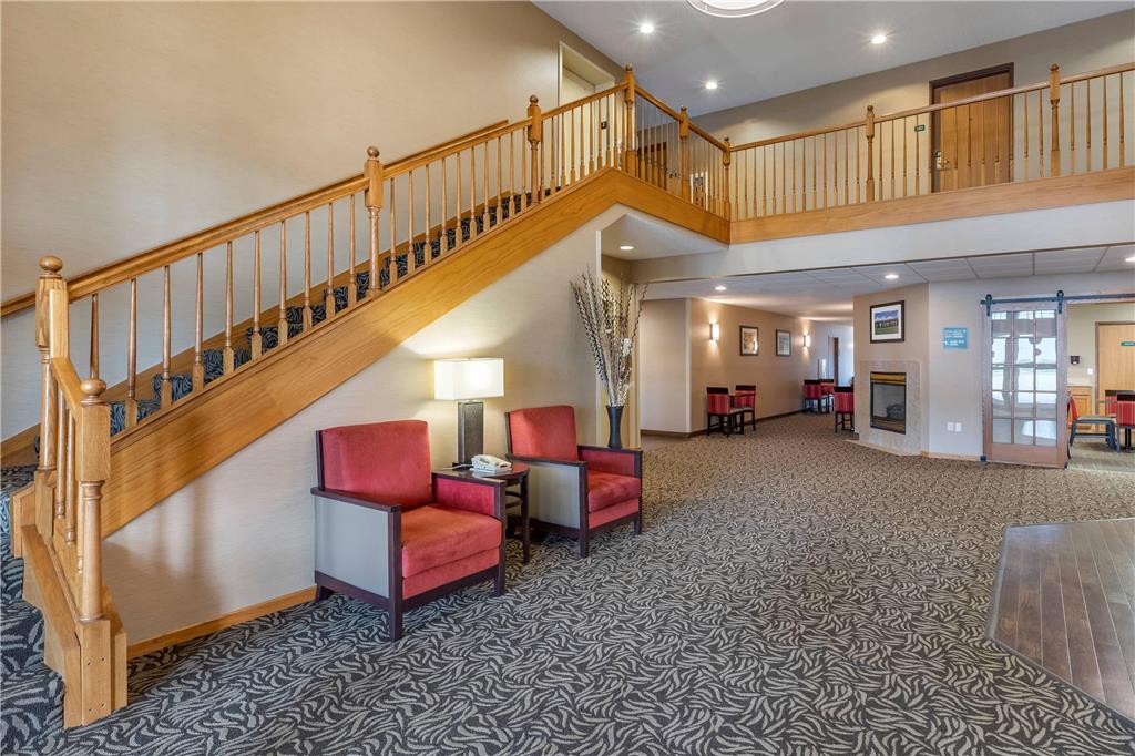 Comfort Inn Dyersville Near Field of Dreams - photo 5