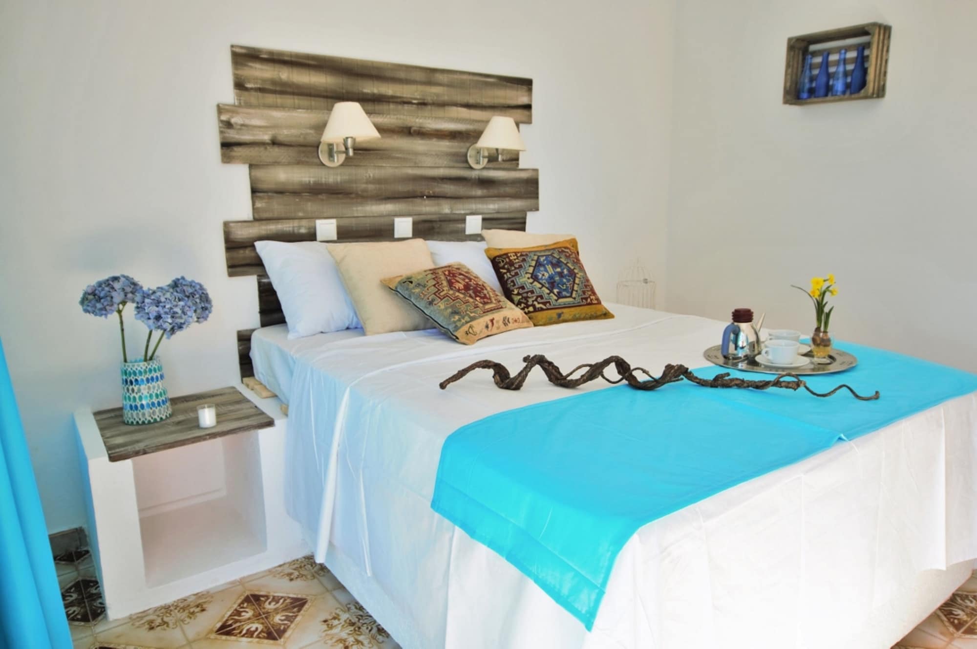 Pine Trees Art Hotel