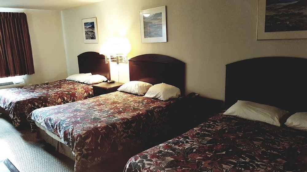 Cedar Creek Inn - photo 12