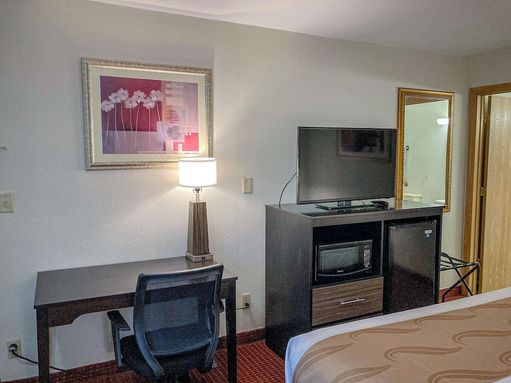 Motel 6 Elkhart IN - photo 9