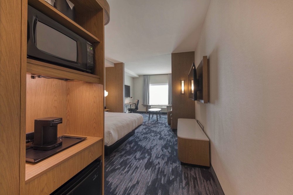 Fairfield Inn & Suites by Marriott Charlotte Belmont - photo 20