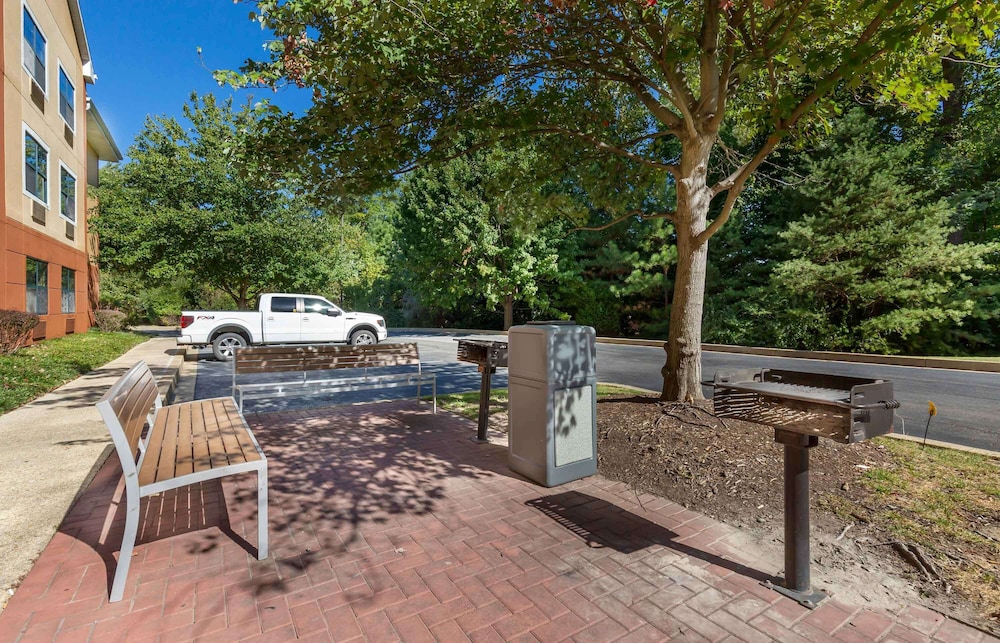 Extended Stay America Select Suites Lexington Park Pax River - photo 26