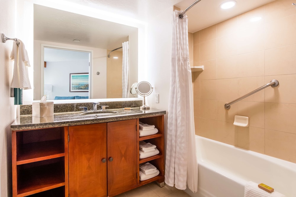 DoubleTree by Hilton Carson - photo 24