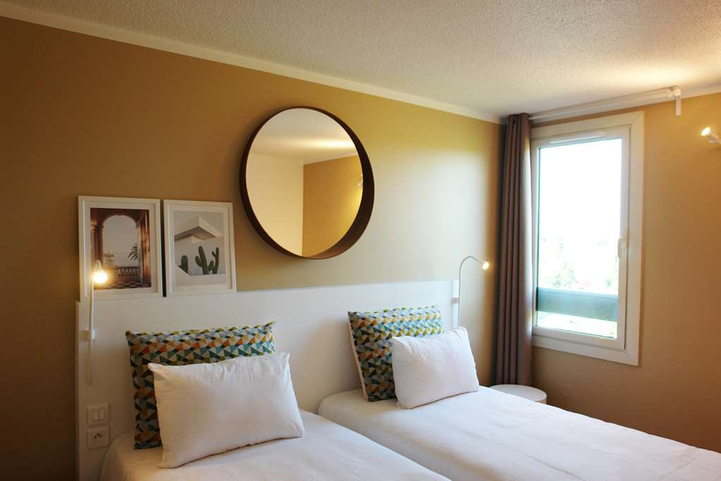 Kyriad Marseille Les Pennes Mirabeau Aeroport