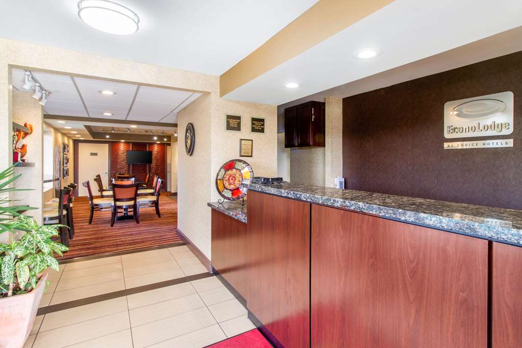 Econo Lodge Lenoir City Knoxville Area — Lenoir