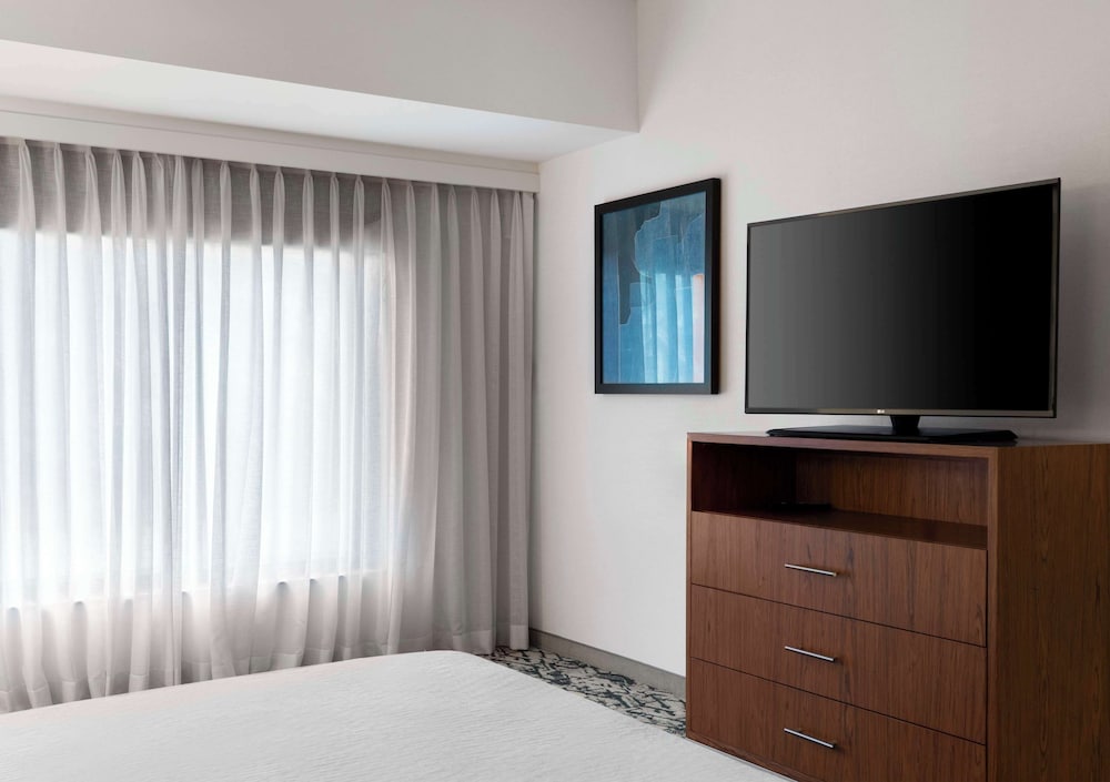 Homewood Suites by Hilton Boston Brookline Longwood Medical - photo 20