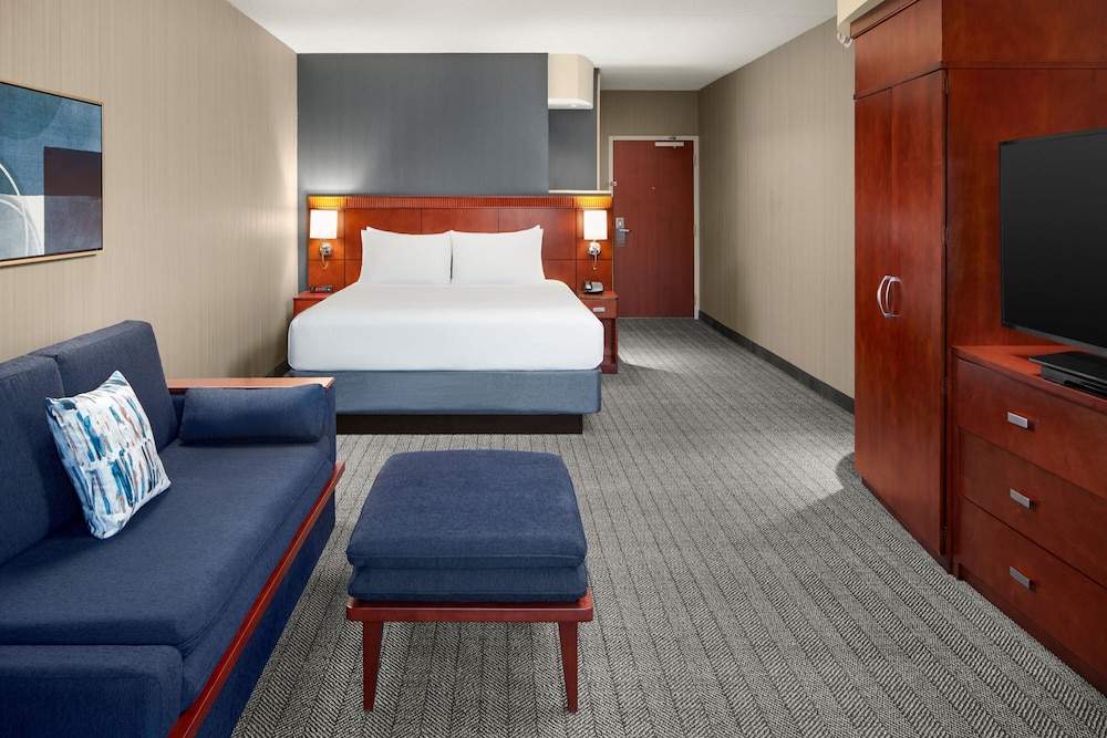 Courtyard by Marriott Winchester - photo 11