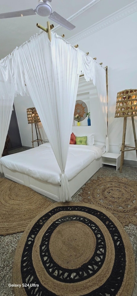 The Ganges By Boho Nomad Nook - carbon neutral hotel in Rishikesh