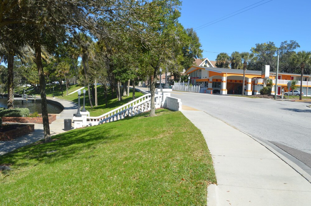 Tarpon Inn - photo 69