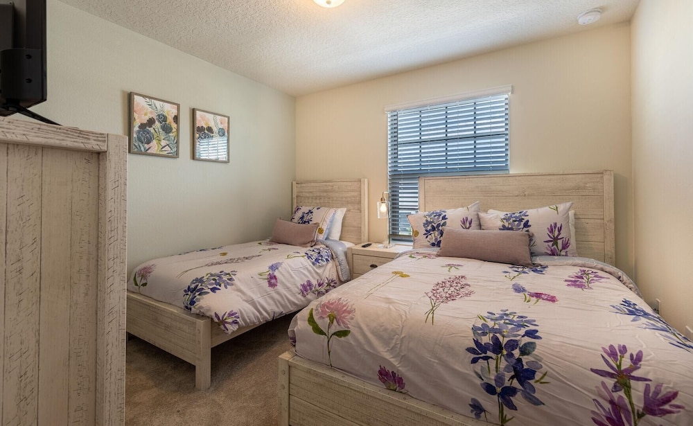 2404tgd Non Renting 11 28 2022 Windsor at Westside — 4-Star Luxury Hotel in Kissimmee, United States
