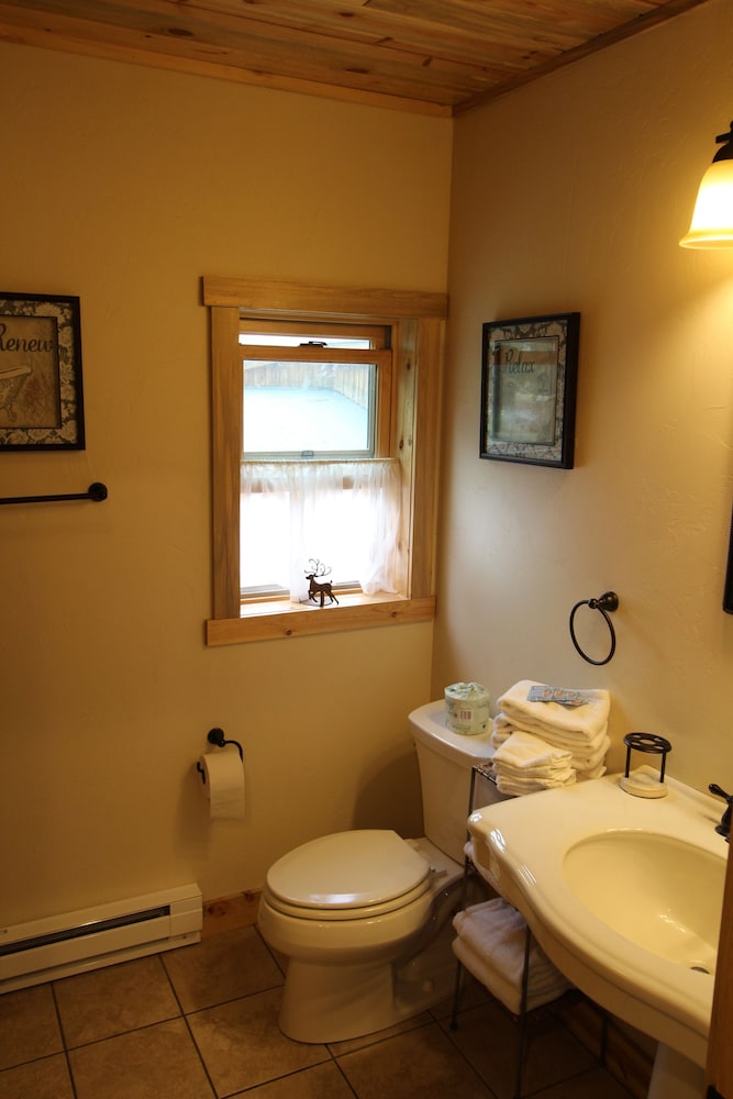 The Historic Wapiti Lodge - photo 170