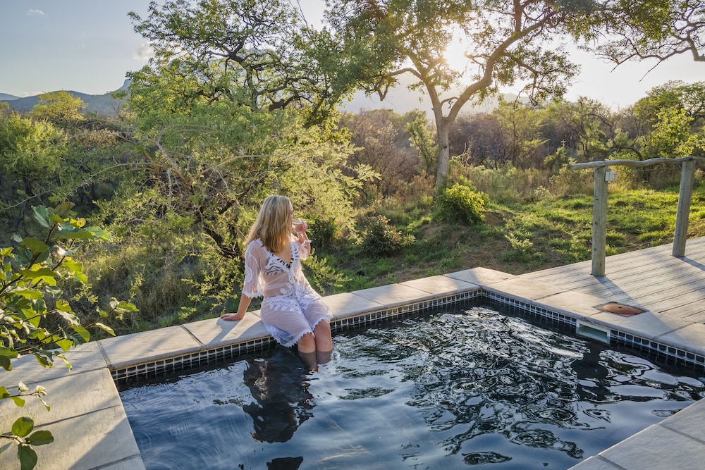 Kruger Cliffs Lodge Absolute privacy guaranteed — 4-Star Luxury Hotel in Hoedspruit, South Africa