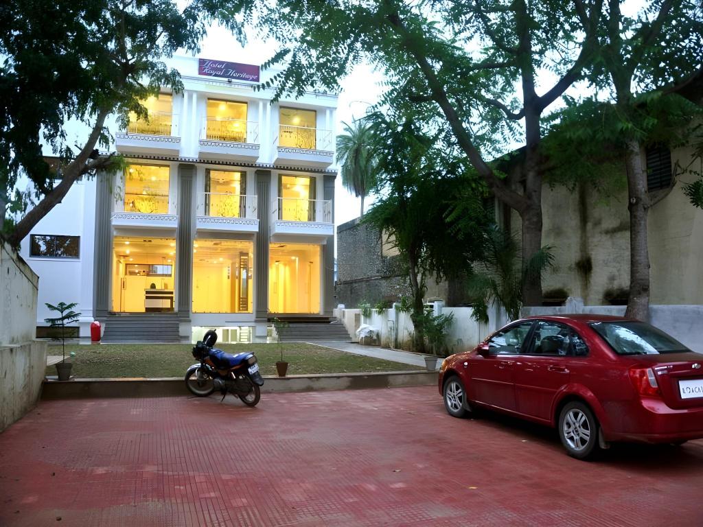 Hotel Royal Heritage — hotel in Abu