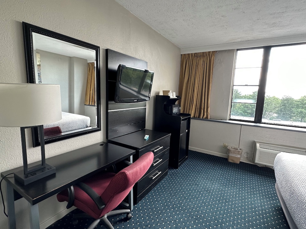 Inn at Lebanon - photo 34
