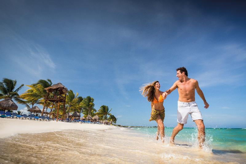 BlueBay Grand Esmeralda in Playa Del Carmen, Mexico