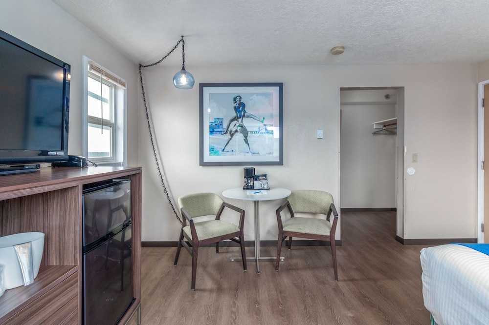 Seashore Inn on the Beach - photo 19