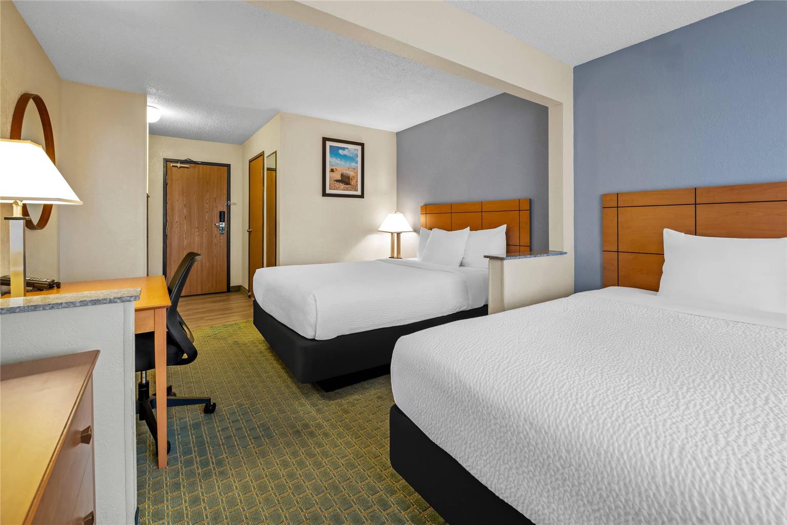 Quality Inn Dubuque on Hwy 20 - photo 41
