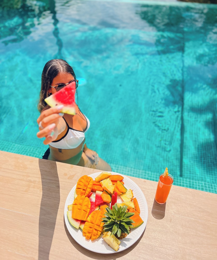 Azulea Bacalar Hotel & Spa Lagoon Front