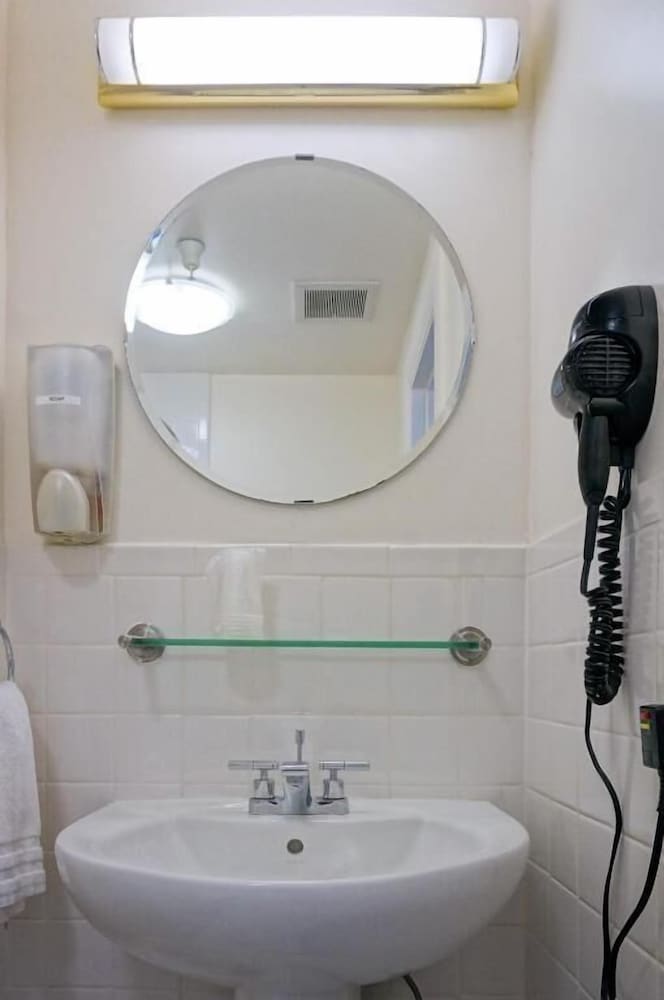 The Herbert Hotel - photo 35
